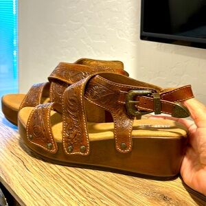 Ladies Roper brand, hand tooled, leather sandals. Like new